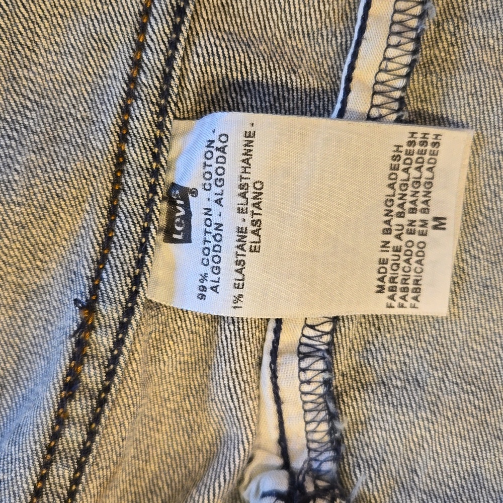 Levi’s Womens Trucker Denim Distressed Jean Jacket - Picture 5 of 11